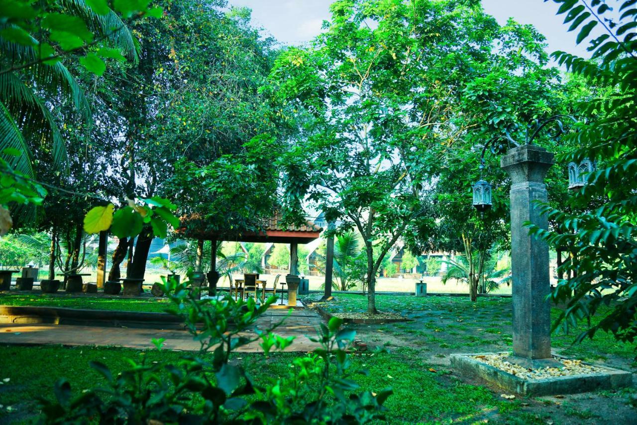Avasta Resort And Spa อนุราธปุระ ภายนอก รูปภาพ